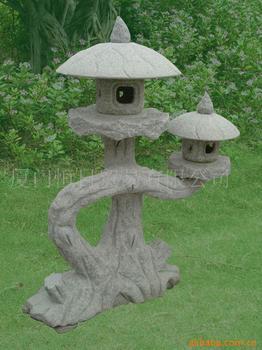 草坪风景石